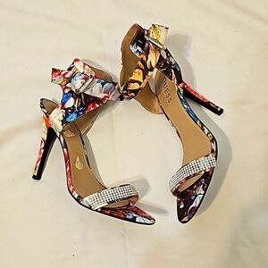 Guess Floral Print ankle buckle heel rhinestones SZ 9